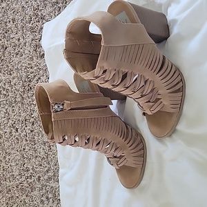 Size 6.5 Womens Heals